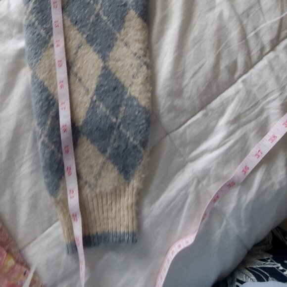 For The Republic Blue and Beige Argyle diamond pattern Cardigan SZ M - Picture 8 of 9